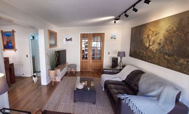 CASA EN VENTA 330 M² - PARQUE LA HACIENDA - PEÑALOLÉN METRO QUILIN (Cód 163)