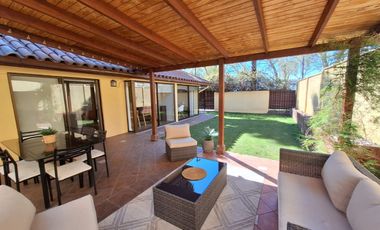 CASA EN VENTA 330 M² - PARQUE LA HACIENDA - PEÑALOLÉN METRO QUILIN (Cód 163)