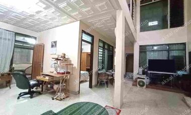 Rumah Classic Terawat 1,5 Lantai Sayap BKR Tengah Kota Bandung