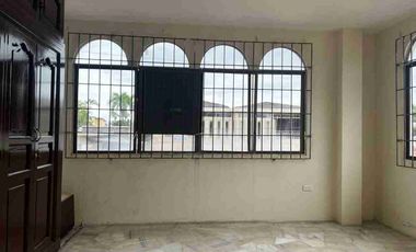 CASA DE ARRIENDO EN BARRIO CENTENARIO