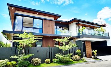 Brand-new Modern Stunning House and Lot with Swimming Pool for Sale in BF Homes, Parañaque
