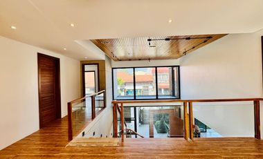 Brand-new Modern Stunning House and Lot with Swimming Pool for Sale in BF Homes, Parañaque