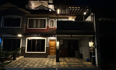 4 bedroom Duplex in Mahogany Place 1, Acacia Estates, Taguig - FOR RENT