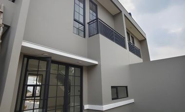 RUMAH MEWAH MURAH GEGERKALONG KPAD DAARUT TAUHID SETIABUDI BANDUNG UTARA.