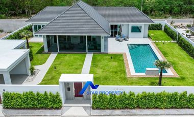 Luxury Private Eco Pool Villa With Mountain View Near Black Mountain Golf Course For Sale