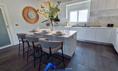 Luxury Private Eco Pool Villa With Mountain View Near Black Mountain Golf Course For Sale