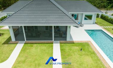 Luxury Private Eco Pool Villa With Mountain View Near Black Mountain Golf Course For Sale