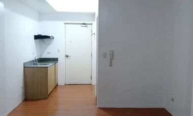 Clean Title RFO 1BR FOR SALE at The Linear Makati