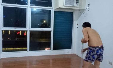 Clean Title RFO 1BR FOR SALE at The Linear Makati