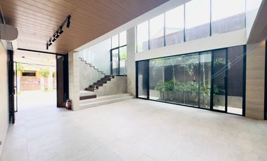 Modern Brand New House and Lot with Plunge Pool for Sale in BF Homes, Parañaque