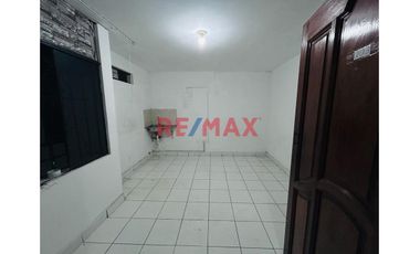 Se Alquila Primer Y Segundo Piso -Urb. Monserrate A Pocas Cuadras De Isabel De Bobadilla 280M2