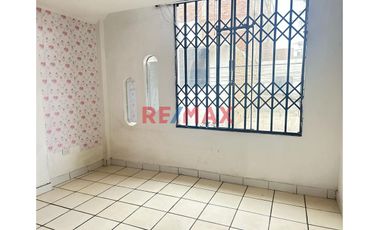 Se Alquila Primer Y Segundo Piso -Urb. Monserrate A Pocas Cuadras De Isabel De Bobadilla 280M2