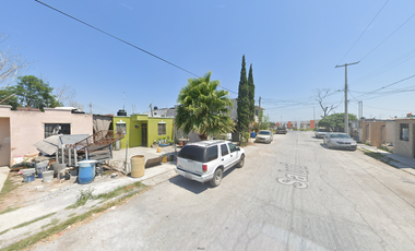 Casa en calle Salud, Integración Familiar, Reynosa, Tamps. ¡NO CRÉDITOS!
