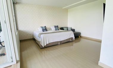 CASA ESQUINERA EN SANTORINI I