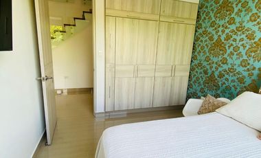 CASA ESQUINERA EN SANTORINI I