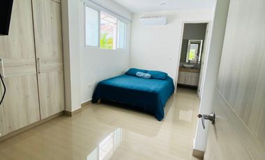 CASA ESQUINERA EN SANTORINI I