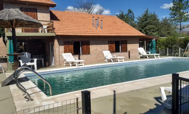 Hermoso complejo de 4 cabañas con pileta, en nono, Còrdoba. Con escritura USD 450.000