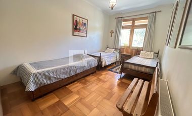 Casa En Venta En Preciosa Parcela De 2 Hectáreas