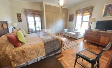 Casa En Venta En Preciosa Parcela De 2 Hectáreas