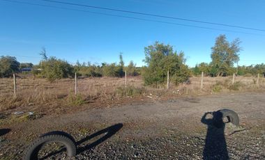 SE VENDE PARCELA ORILLA CARRETERA LOS ÁNGELES