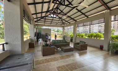 ¡SE ARRIENDA APARTAMENTO AMOBLADO EN RICAURTE – GIRARDOT!   Dirección: Cra 13B #12-63, Lote A4 – Apto 409, Piso 4, Interior 4