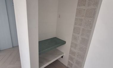 VENDO HERMOSO DUPLEX, EN SACACHACA, CERCA AL COLEGIO MAX UHLE, NO PAGAS ALCABALA,CON 3 DORMITORIOS, 4 BAÑOS, COCHERA Y ASENSOR DIRECTO DUPLE