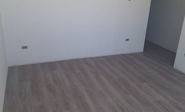 VENDO HERMOSO DUPLEX, EN SACACHACA, CERCA AL COLEGIO MAX UHLE, NO PAGAS ALCABALA,CON 3 DORMITORIOS, 4 BAÑOS, COCHERA Y ASENSOR DIRECTO DUPLE