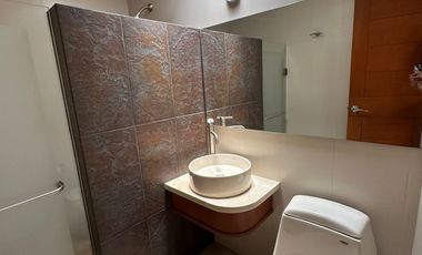 ¡Invierte en tu nuevo hogar en Fraccionamiento 8 de Julio! Casa en Venta en Guadalajara, Jalisco, cerca de la clinica 46