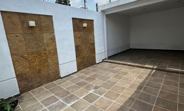 ¡Invierte en tu nuevo hogar en Fraccionamiento 8 de Julio! Casa en Venta en Guadalajara, Jalisco, cerca de la clinica 46