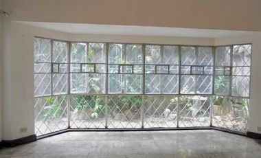 PN48869 House for Rent in Whiteplains!