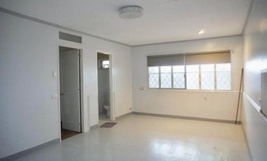 PN48869 House for Rent in Whiteplains!