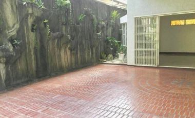 PN48869 House for Rent in Whiteplains!