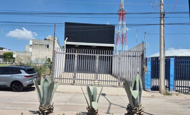 SE RENTA BODEGA DE 400 m2 POR PASEOS DE LA CIMA