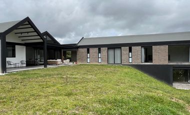 Casa en Arriendo en Palmas Envigado,Medellin