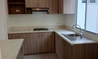 Departamento de estreno en vía a la costa