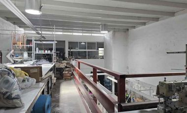 Se vende Bodega en Jardines del Bosque