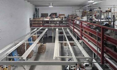 Se vende Bodega en Jardines del Bosque