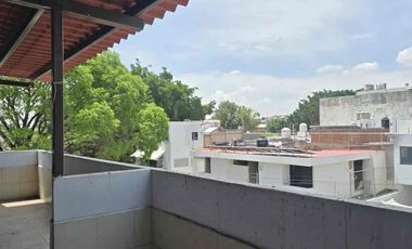 Se vende Bodega en Jardines del Bosque