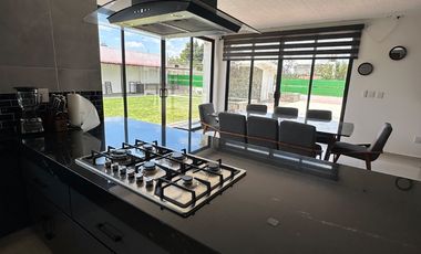 PREVENTA DE RESIDENCIA MINIMALISTA