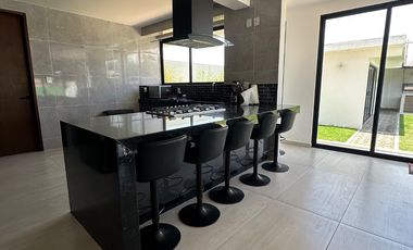 PREVENTA DE RESIDENCIA MINIMALISTA