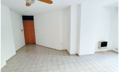 ALQUILA: Dpto 1 Dormitorio Externo con Balcón / 9 de Julio 560 - B° Centro