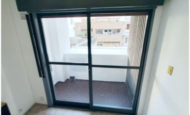 ALQUILA: Dpto 1 Dormitorio Externo con Balcón / 9 de Julio 560 - B° Centro