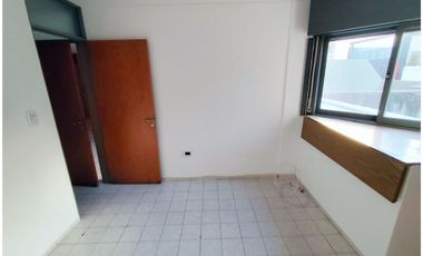 ALQUILA: Dpto 1 Dormitorio Externo con Balcón / 9 de Julio 560 - B° Centro