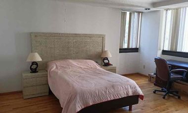 VENDO DEPTO. MUY AMPLIO Y EN LUGAR INCREÍBLE FUENTE DE MOLINO, LOMAS DE TECAMACHALCO. Inf y citas a los cel. 552527----. 554144----.