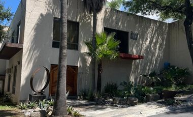 Casa en Venta en Lomas del Rosario, San Pedro Garza García
