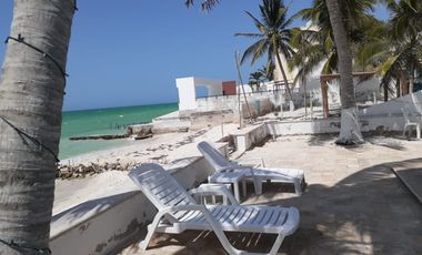 RENTA casa AMUEBLADA y EQUIPADA frente a PLAYA en CHUBURNA, Yucatan, Mexico
