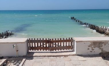 RENTA casa AMUEBLADA y EQUIPADA frente a PLAYA en CHUBURNA, Yucatan, Mexico