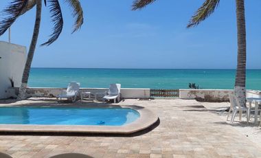 RENTA casa AMUEBLADA y EQUIPADA frente a PLAYA en CHUBURNA, Yucatan, Mexico
