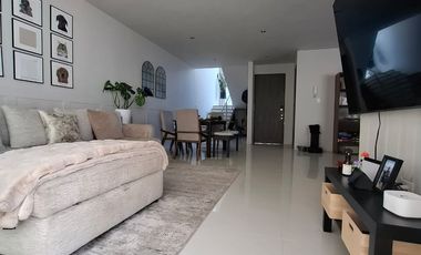 SE RENTA CASA DENTRO DE FRACCIONAMIENTO YAQUI, A 3 MINUTOS DE PLAZA SAN DIEGO, PUEBLA