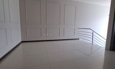 SE RENTA CASA DENTRO DE FRACCIONAMIENTO YAQUI, A 3 MINUTOS DE PLAZA SAN DIEGO, PUEBLA